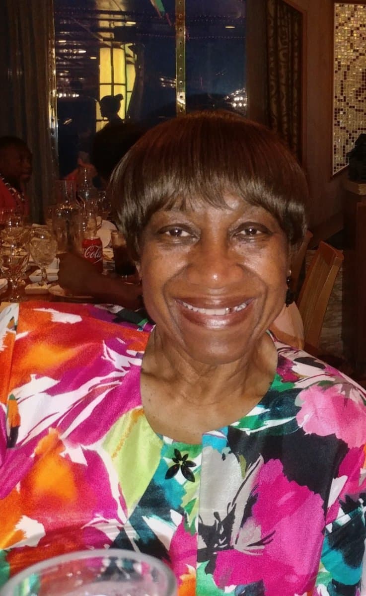 Photo of Doris Robinson