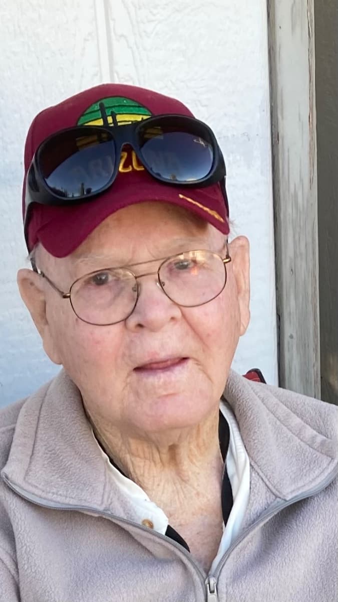 Photo of Richard Earl Holt