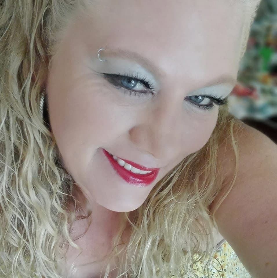 Photo of Tonya Phillips