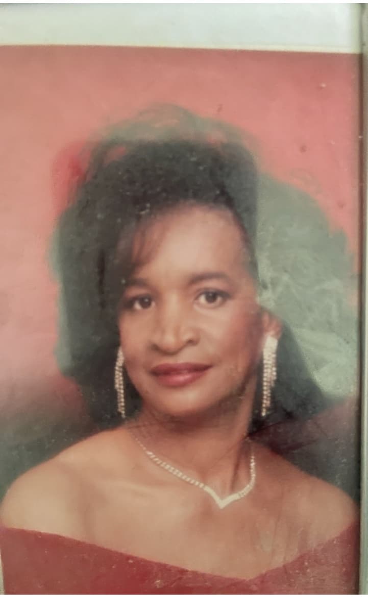 Photo of Suzanna Bordeaux