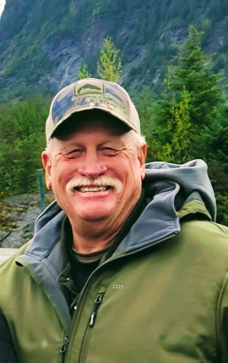 Photo of Robert Hamilton