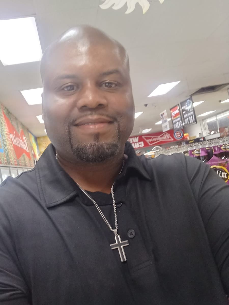 Photo of Byron Agnew