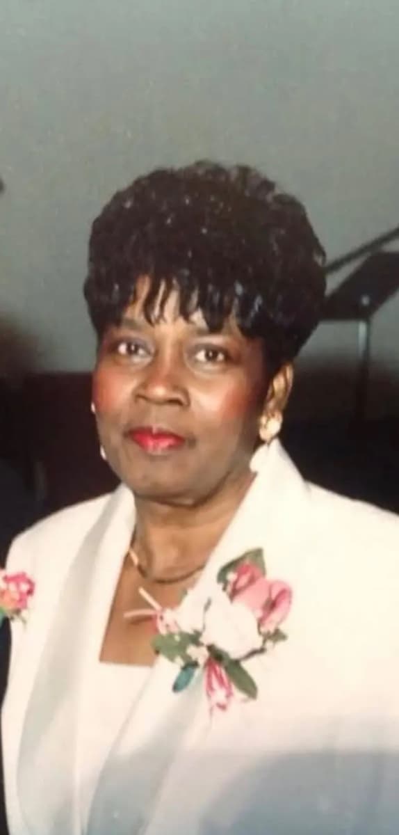 Photo of Queenie Thomas