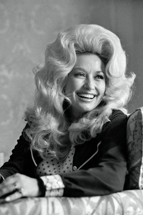Photo of Dolly Parton Dean