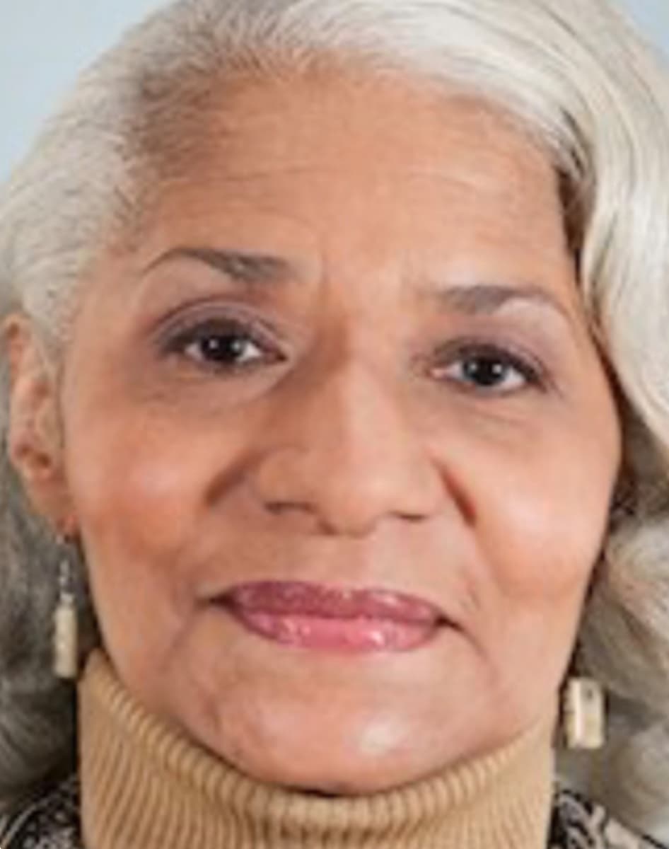 Photo of Sarah Lee Davis