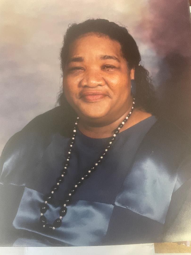 Photo of Carolyn L. Peaks