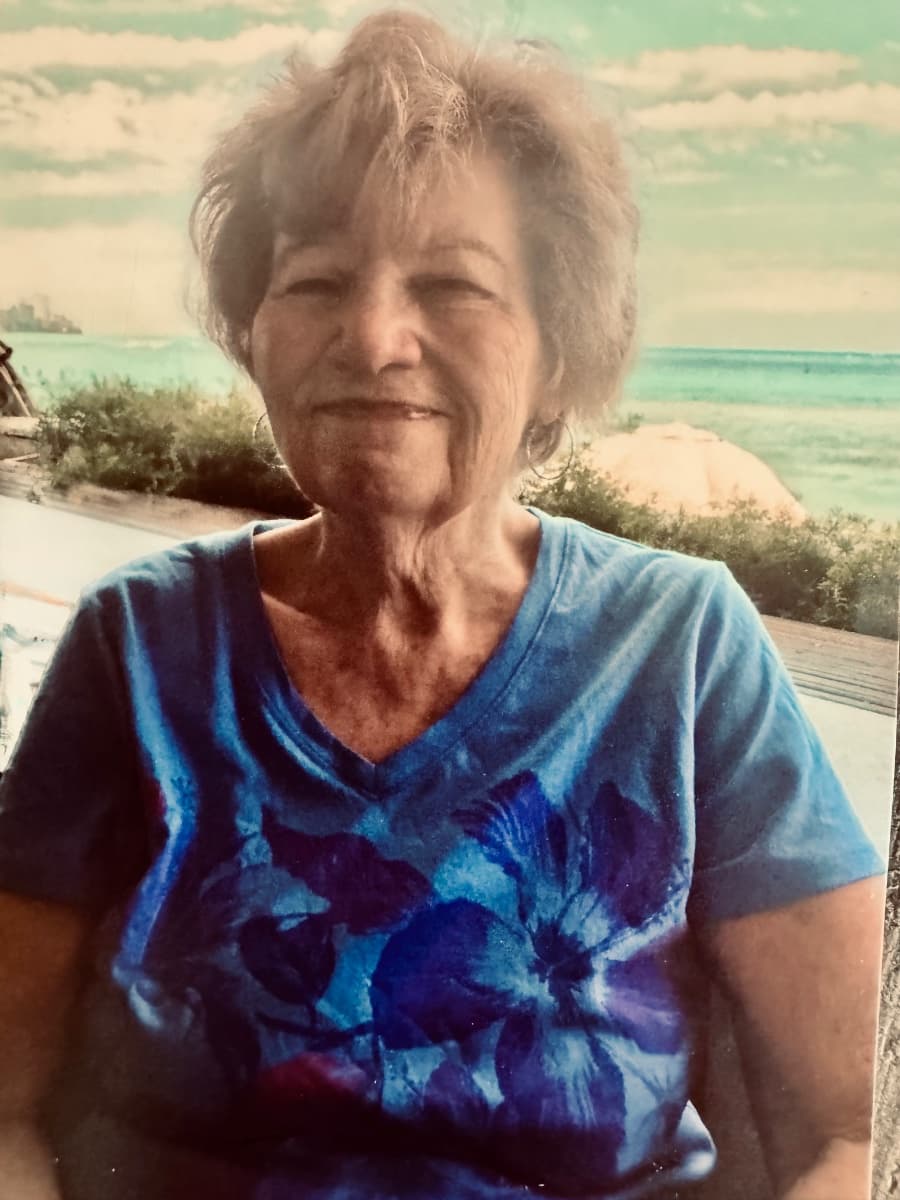 Photo of Iris Alwaise