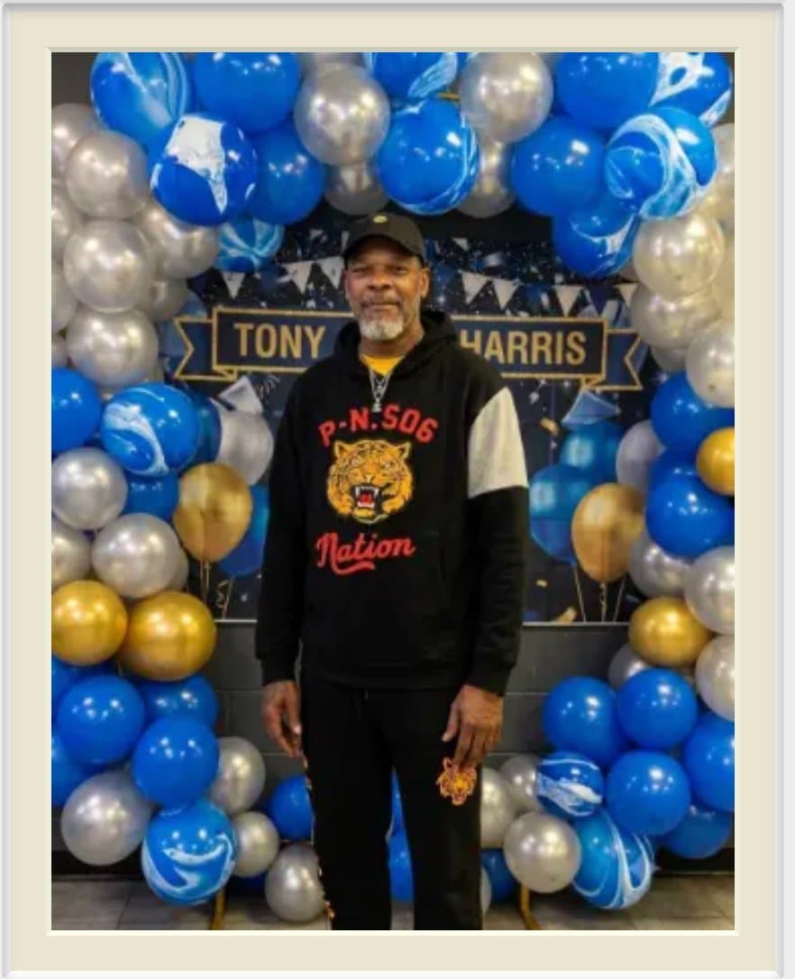 Photo of Tony Harris