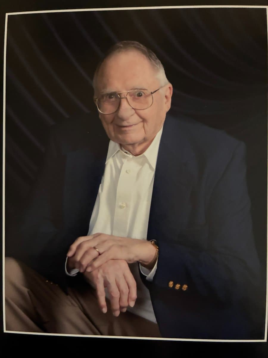 Photo of John Earl Laman