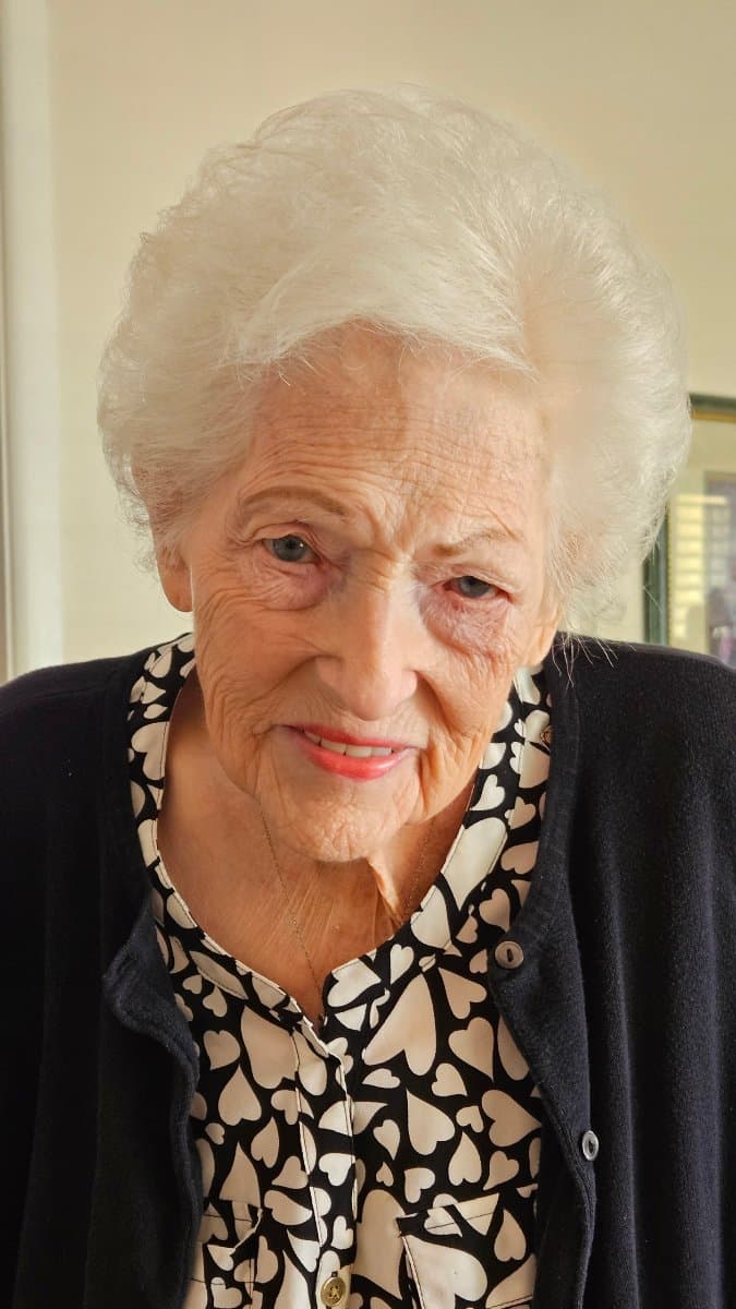 Photo of Dorothy (Dottie) Ann Bloomdale