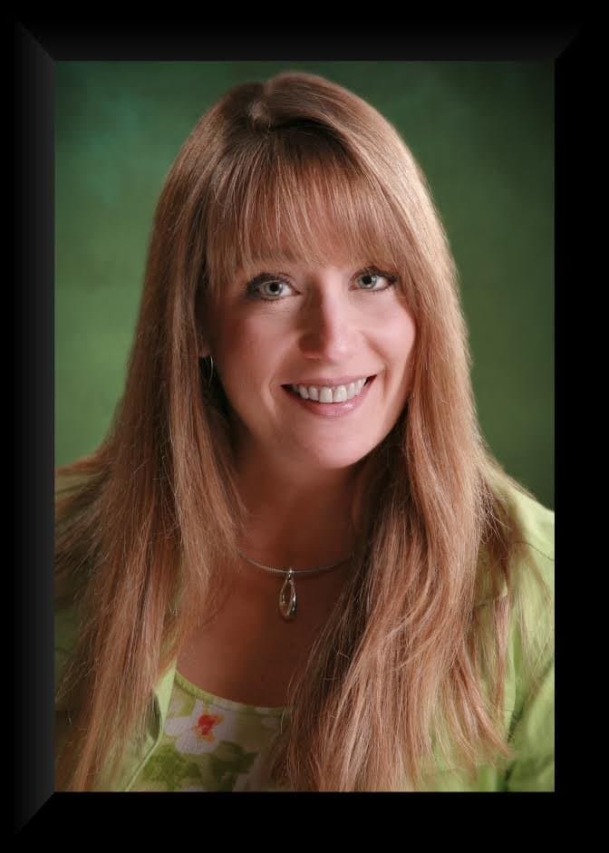 Photo of Deanna Kovach Hinzman