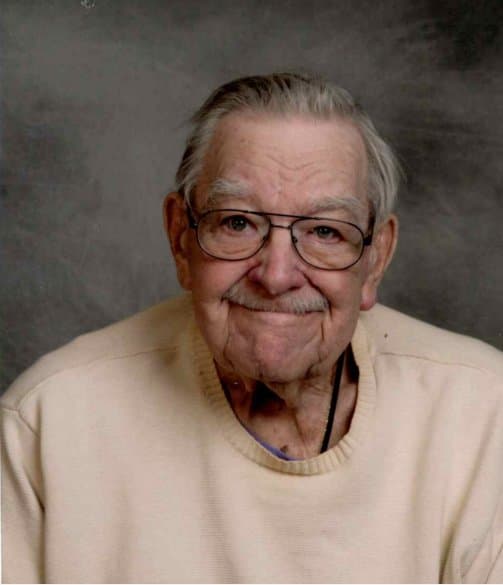 Photo of Robert W Dustin (Bob)