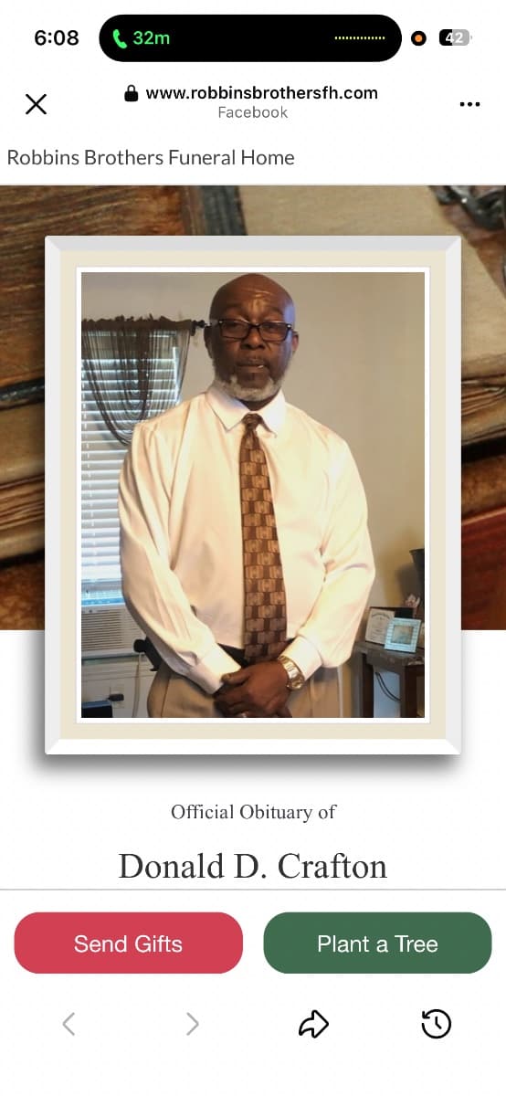 Photo of Donald Knowles