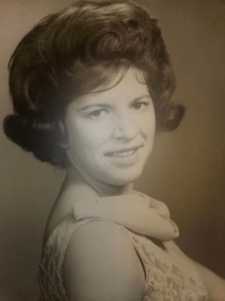 Photo of Alicia Andrew
