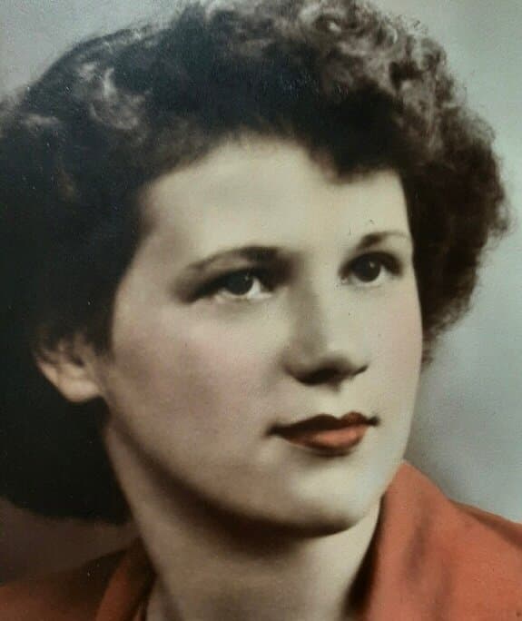 Photo of Charlotte M Morgan (Bicanovsky)