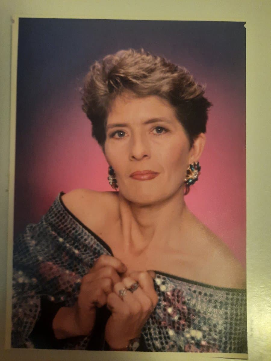 Photo of Vicki Anderson