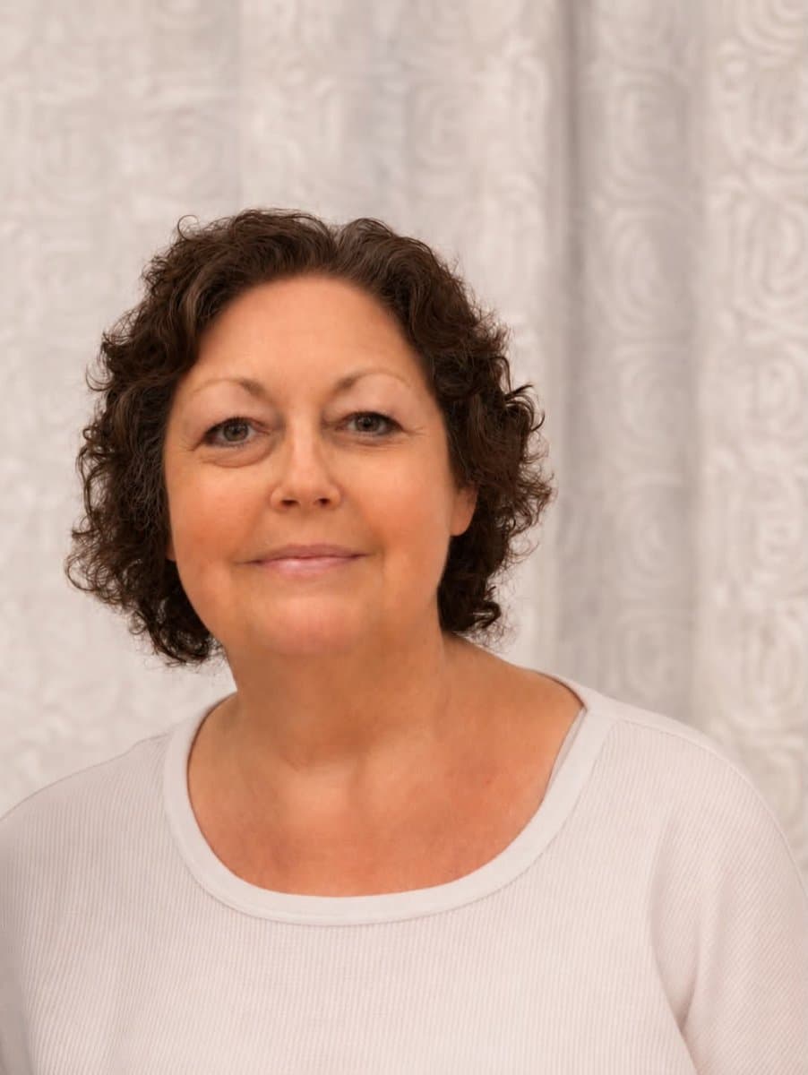 Photo of Laura J. Scigo