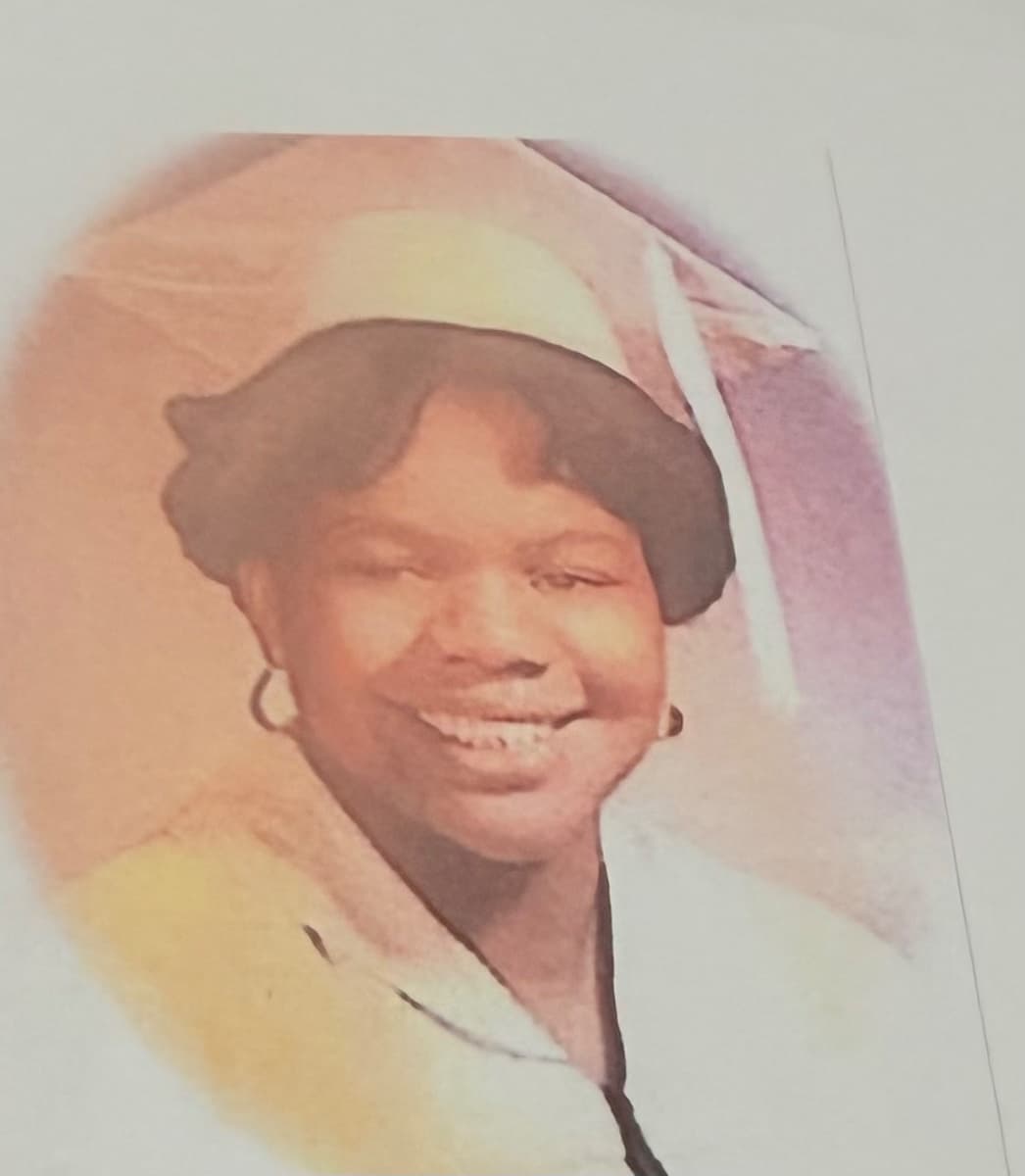 Photo of Lillian n.hayes