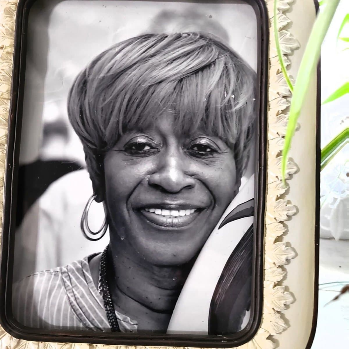 Photo of LINDA WALLACE