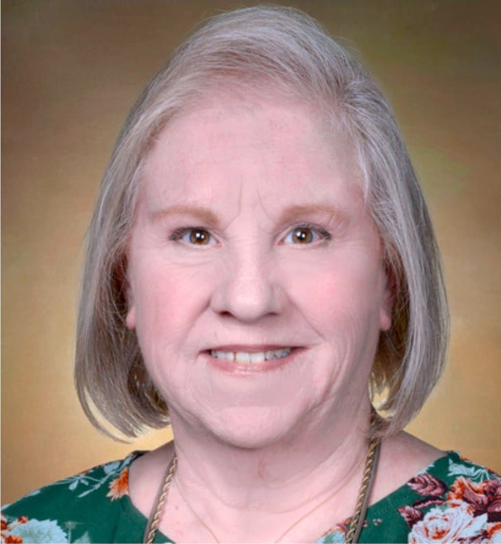 Photo of Kelly Gandolfi