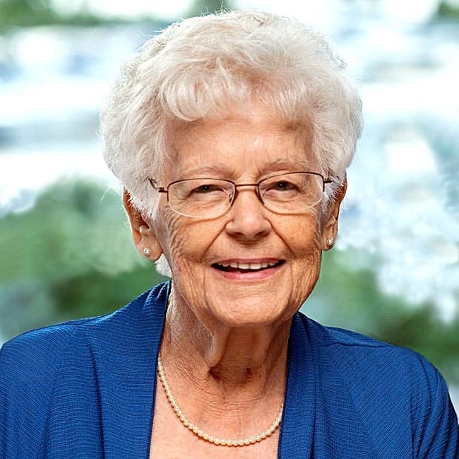 Photo of Isabelle Hill