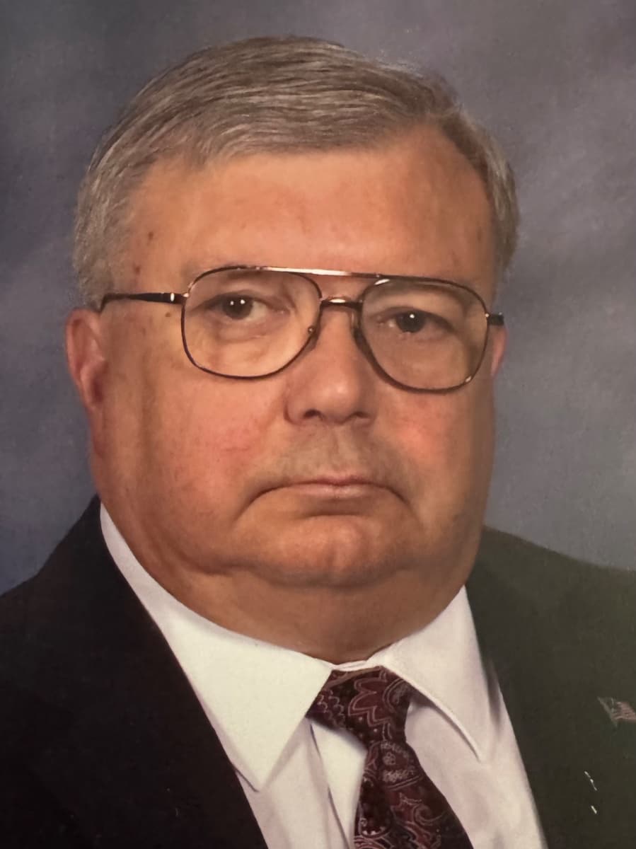 Photo of Larry R Borger
