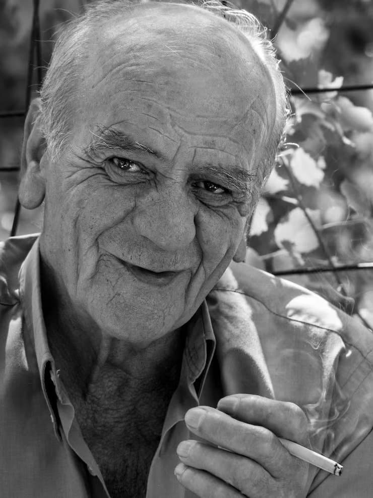 Photo of Robert L. Hanson