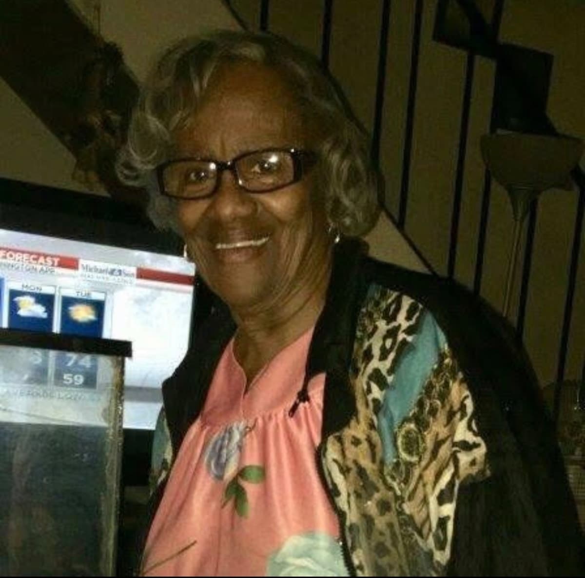 Photo of Gloria shorter
