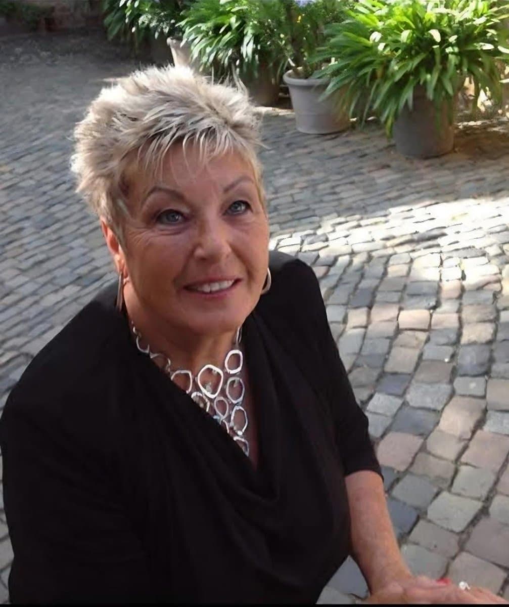 Photo of Barbara L Bocke