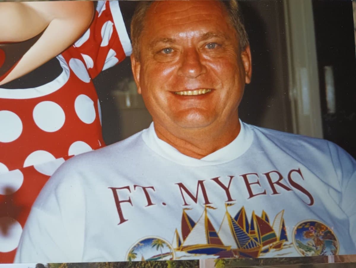 Photo of Robert Allen Essl