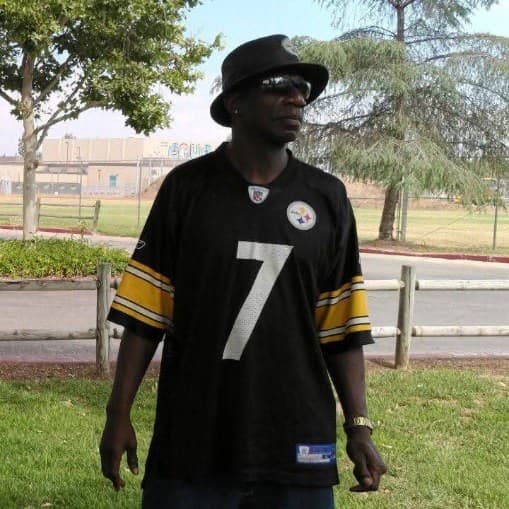 Photo of Clyde Thomas