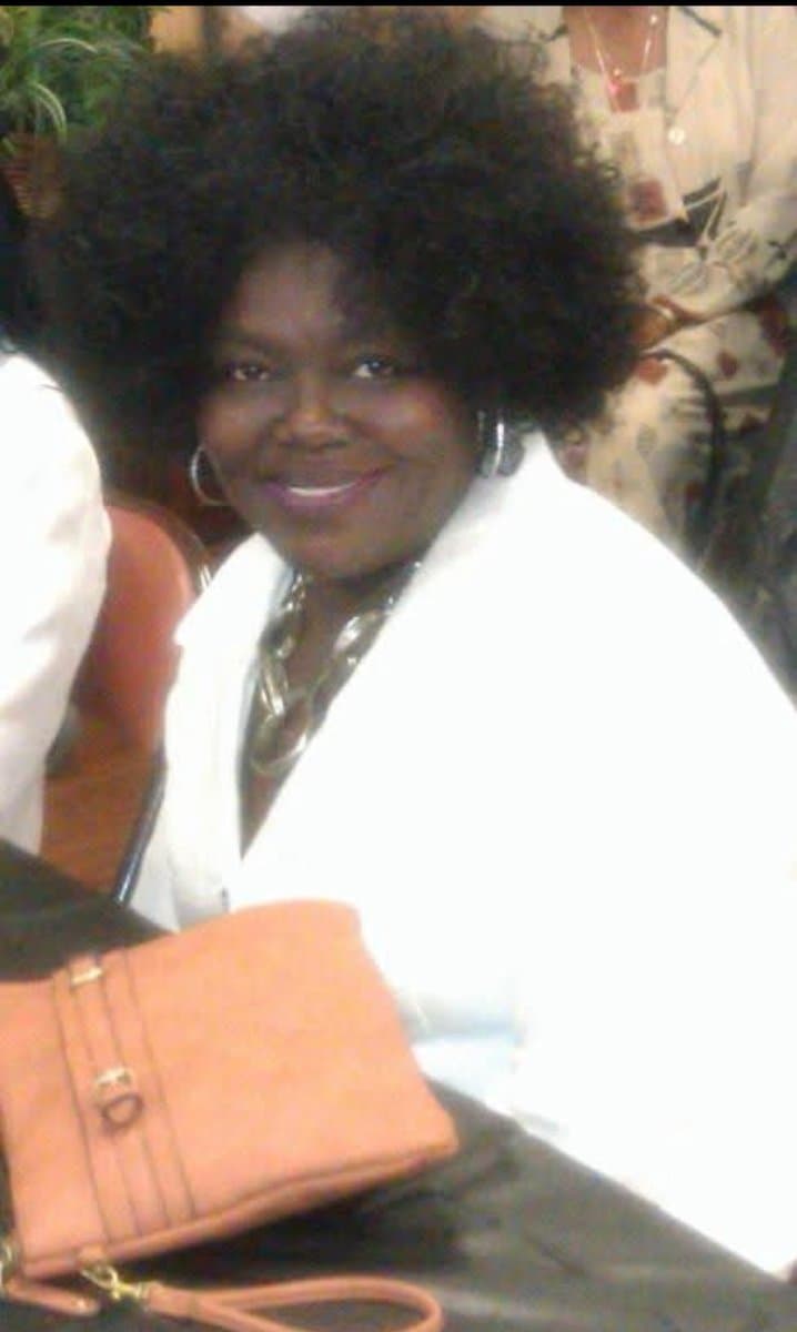 Photo of Shirley Lewis