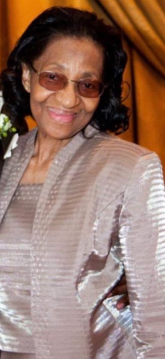 Photo of Edna Smith