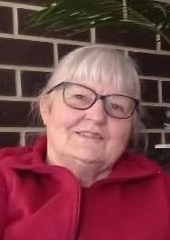 Photo of Lynette Oakley