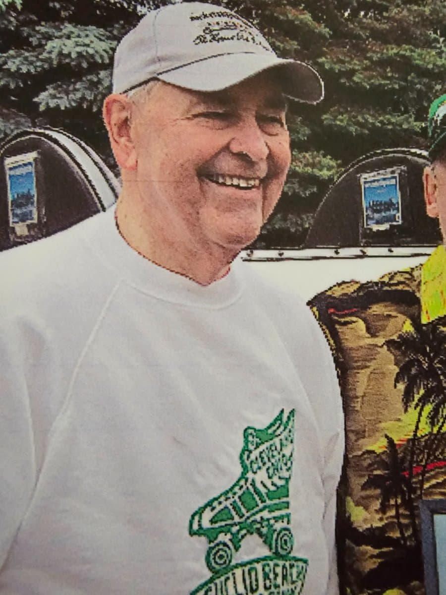 Photo of HOWARD ROBERT KAST